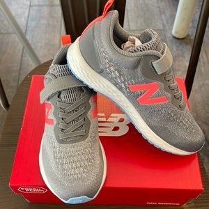 Girls new balance shoes 12.5 WIDE